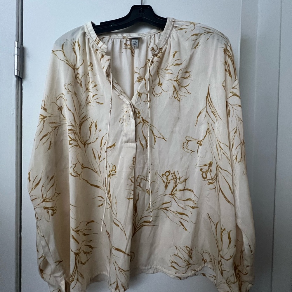 Off-white floral printed blouse